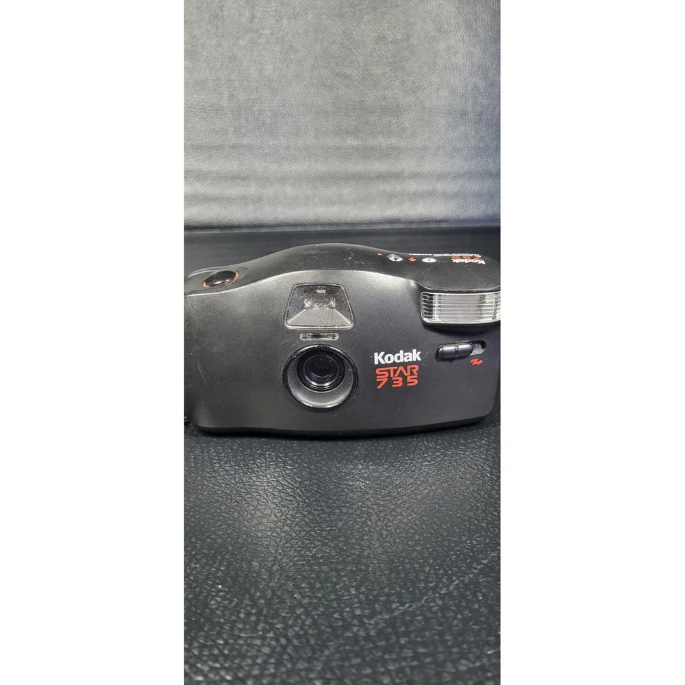 KODAK Star 735 35mm Film Point & Shoot Camera w/ Flash Black - 2784